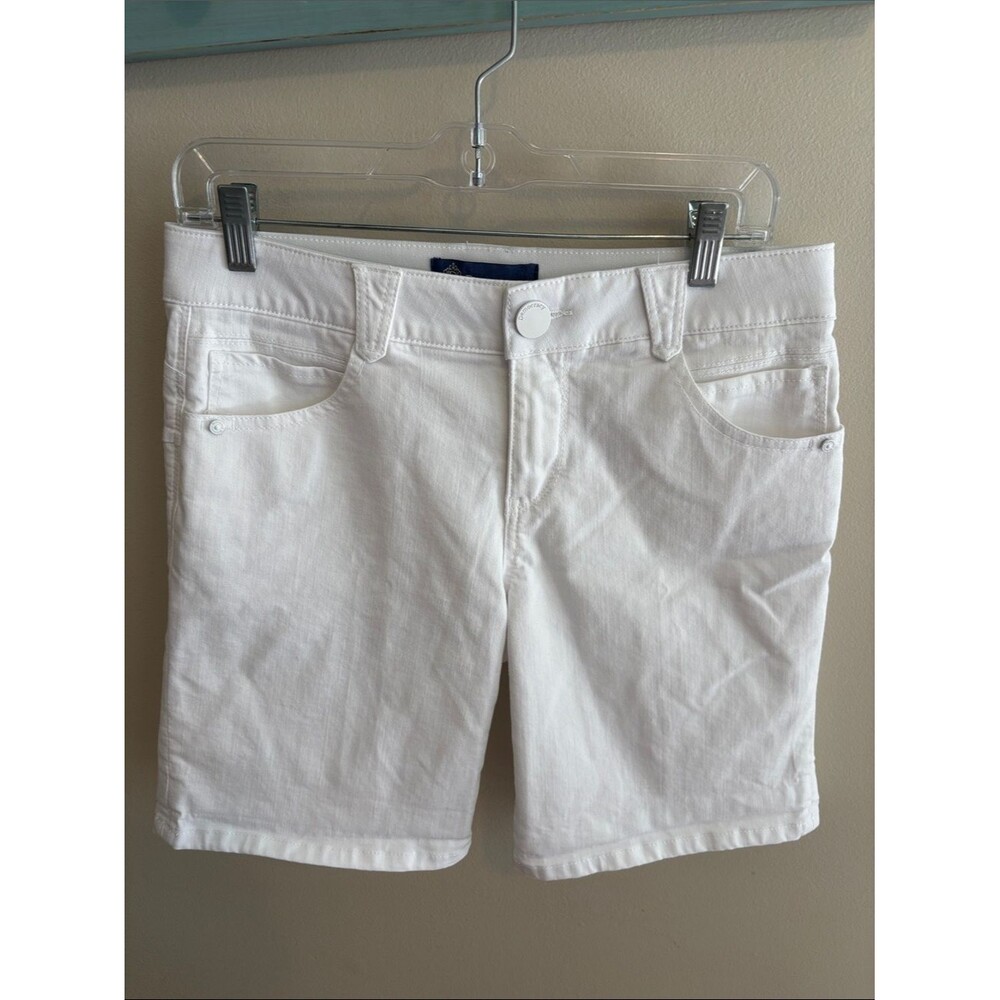 Democracy Ab Solution White Denim Bermuda Shorts Womens Size 6 Stretch B471ZSOW